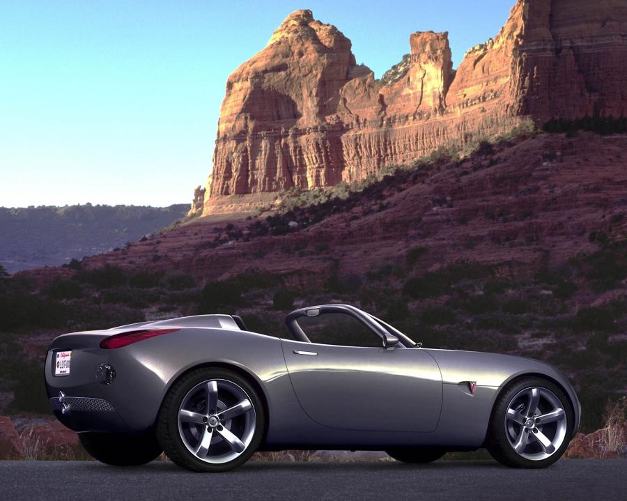  Pontiac Solstice Roadster Concept 2002 года  (фото 7 из 34)